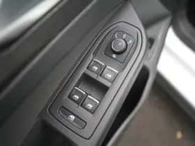 Volkswagen Golf (2021) thumbnail 18