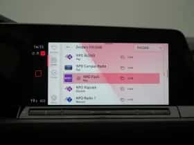 Volkswagen Golf (2021) thumbnail 33