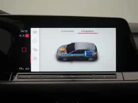 Volkswagen Golf (2021) thumbnail 34