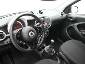 Smart Forfour (2017) thumbnail 12