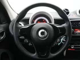 Smart Forfour (2017) thumbnail 17