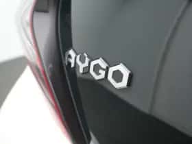 Toyota Aygo (2018) thumbnail 8