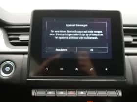 Renault Captur (2021) thumbnail 32