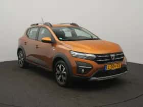 Dacia Sandero Stepway (2021) thumbnail 2