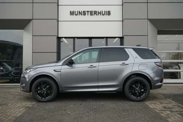 Land Rover Discovery Sport (2025) thumbnail 6