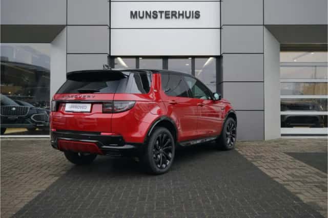 Land Rover Discovery Sport (2025) thumbnail 2