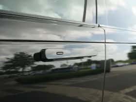 Land Rover Range Rover Velar (2025) thumbnail 12