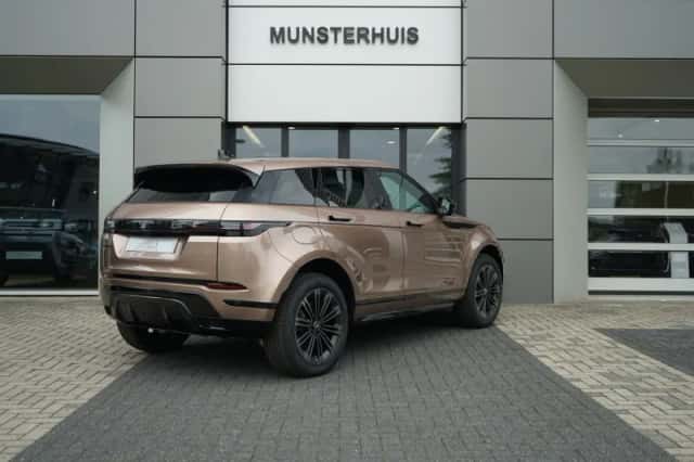Land Rover Range Rover Evoque (2026) thumbnail 2