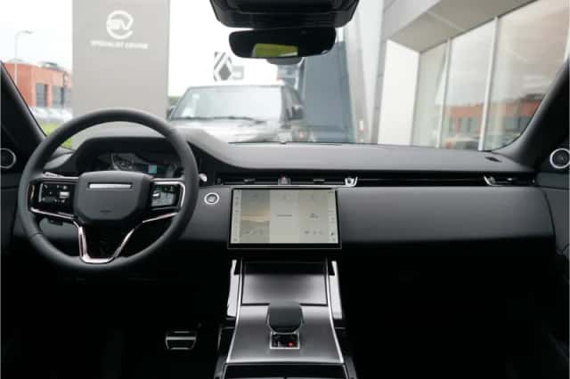 Land Rover Range Rover Evoque (2026) thumbnail 4