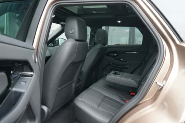 Land Rover Range Rover Evoque (2026) thumbnail 5