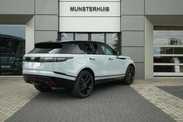 Land Rover Range Rover Velar (2026) thumbnail 2