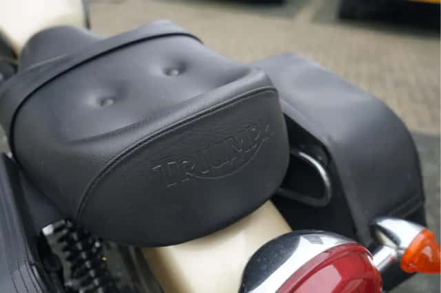 Triumph Bonneville T100 (2013) thumbnail 4