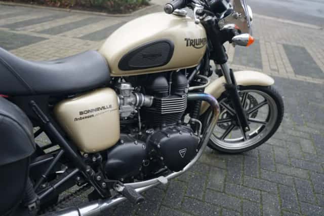 Triumph Bonneville T100 (2013) thumbnail 5