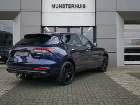 Maserati Levante (2021) thumbnail 2