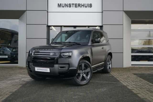 Land Rover Defender (2024) thumbnail 1