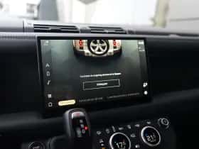 Land Rover Defender (2024) thumbnail 27
