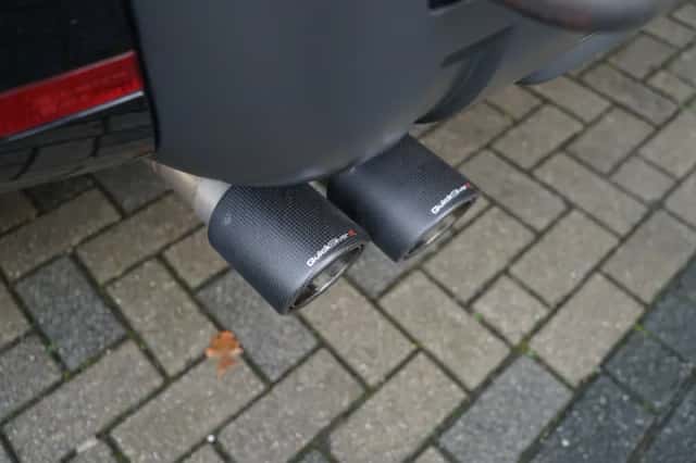 Land Rover Defender (2024) thumbnail 4