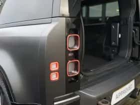 Land Rover Defender (2024) thumbnail 32