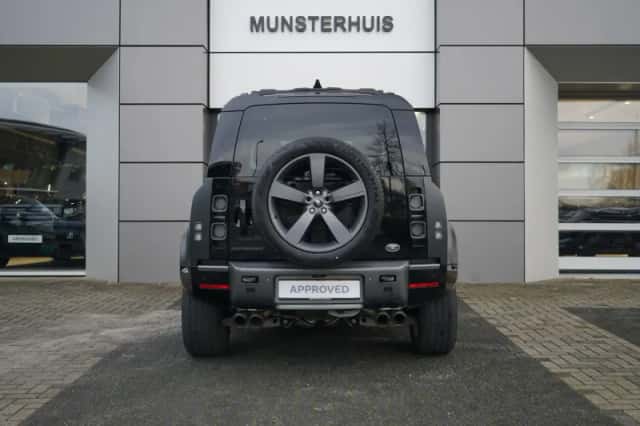 Land Rover Defender (2024) thumbnail 6