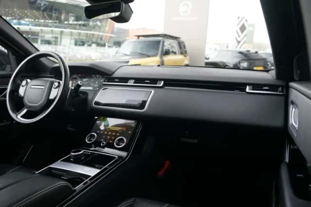 Land Rover Range Rover Velar (2018) thumbnail 3