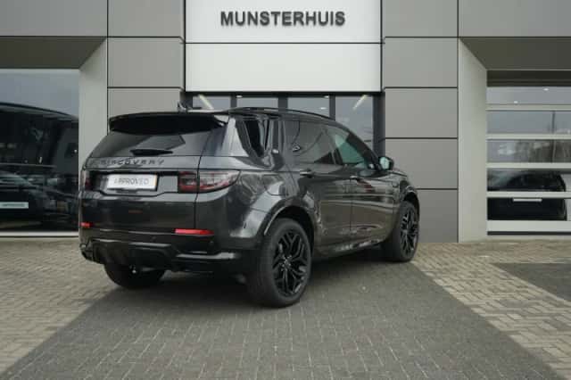 Land Rover Discovery Sport (2026) thumbnail 2