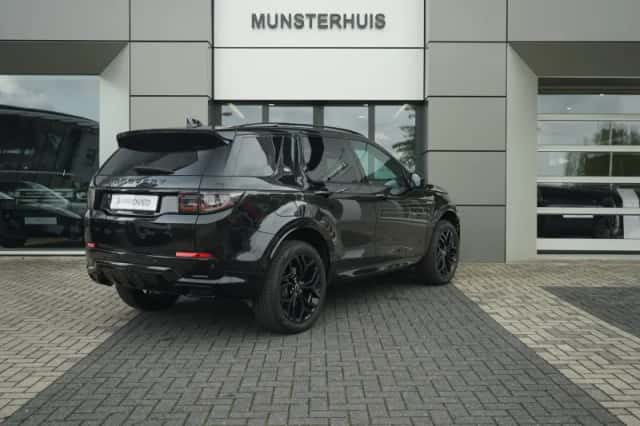 Land Rover Discovery Sport (2026) thumbnail 2