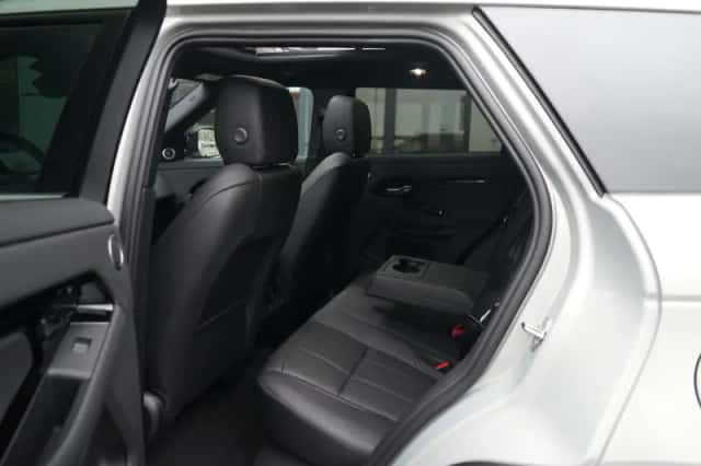 Land Rover Range Rover Evoque (2026) thumbnail 5