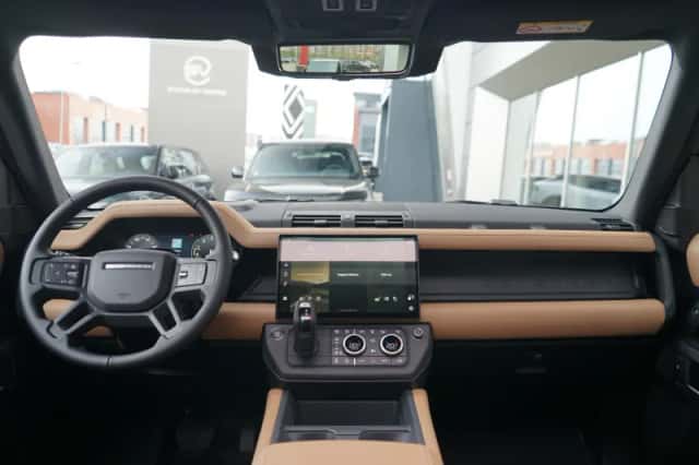 Land Rover Defender (2026) thumbnail 4