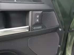 Land Rover Defender (2026) thumbnail 17