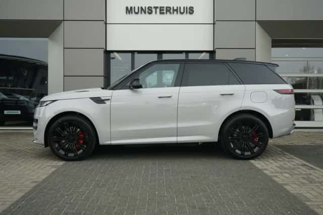 Land Rover Range Rover Sport (2026) thumbnail 6