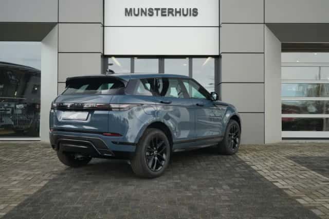 Land Rover Range Rover Evoque (2026) thumbnail 2