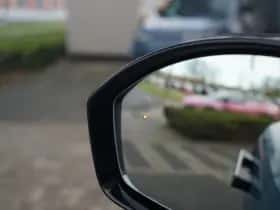 Land Rover Range Rover Evoque (2026) thumbnail 13