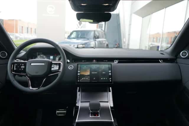 Land Rover Range Rover Evoque (2026) thumbnail 4