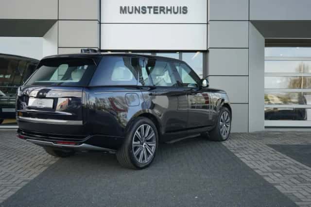 Land Rover Range Rover (2026) thumbnail 2