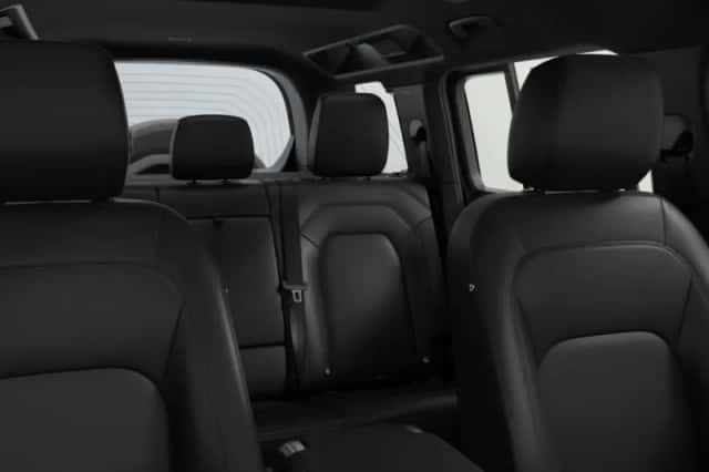 Land Rover Defender (2026) thumbnail 5