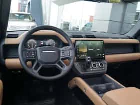 Land Rover Defender (2026) thumbnail 15