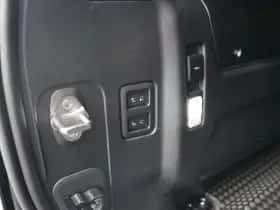 Land Rover Defender (2026) thumbnail 30