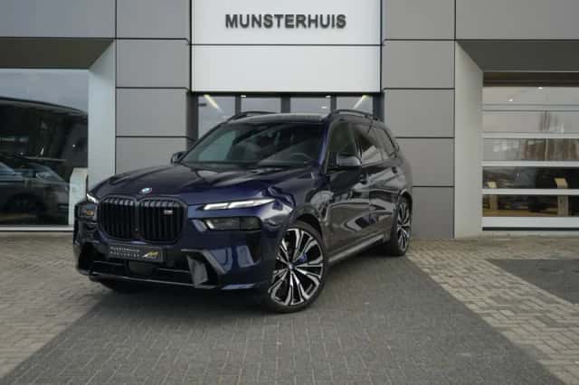 BMW X7 (2023) thumbnail 1