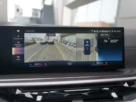 BMW X7 (2023) thumbnail 25