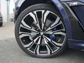 BMW X7 (2023) thumbnail 9