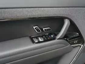 Land Rover Range Rover Sport (2023) thumbnail 15