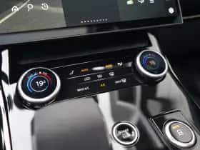 Land Rover Range Rover Sport (2023) thumbnail 25