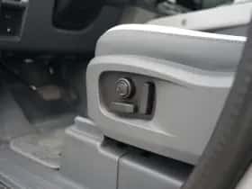 Land Rover Defender (2026) thumbnail 18