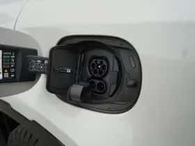 Land Rover Defender (2026) thumbnail 31