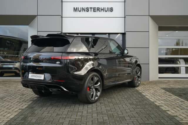 Land Rover Range Rover Sport (2023) thumbnail 2