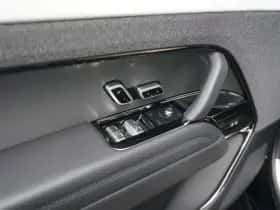 Land Rover Range Rover Sport (2023) thumbnail 16