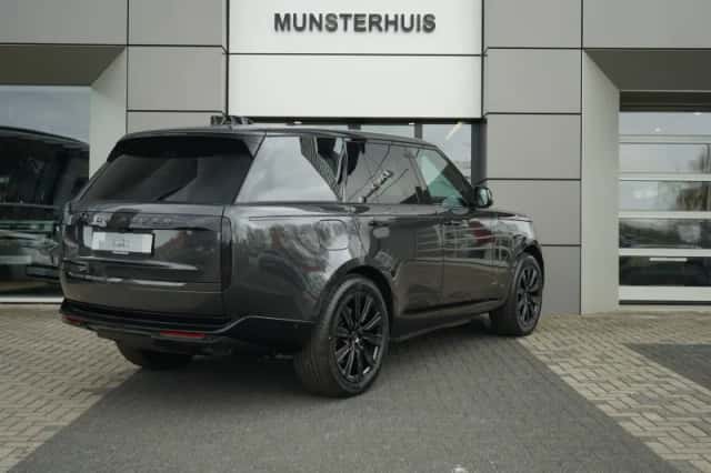 Land Rover Range Rover (2026) thumbnail 2