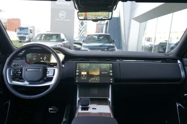 Land Rover Range Rover (2026) thumbnail 4