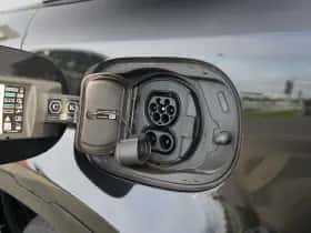 Land Rover Defender (2025) thumbnail 30