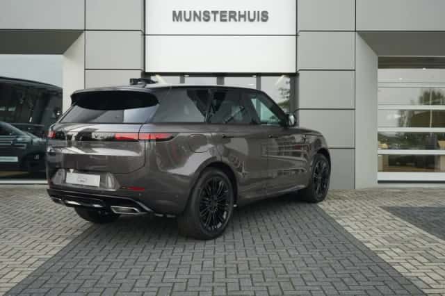 Land Rover Range Rover Sport (2026) thumbnail 2